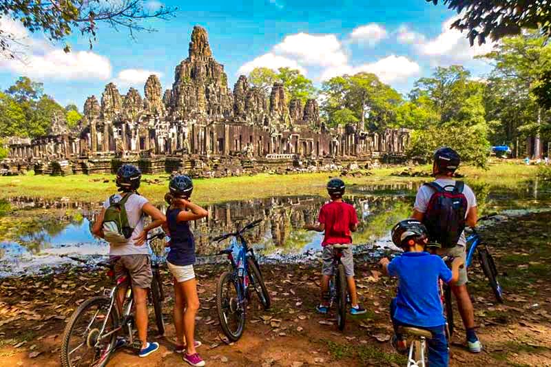Biking Angkor Wat & Bayon the Smiling Temple
